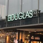 Wenden Sie sich an die Douglas-Gesellschaft